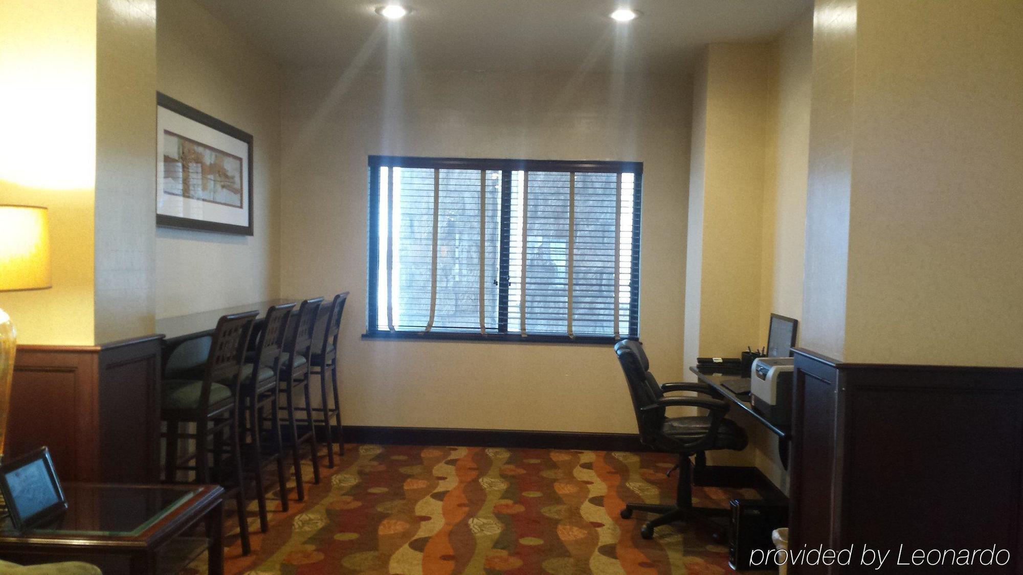 Holiday Inn Express And Suites Lubbock South By Ihg Exteriör bild