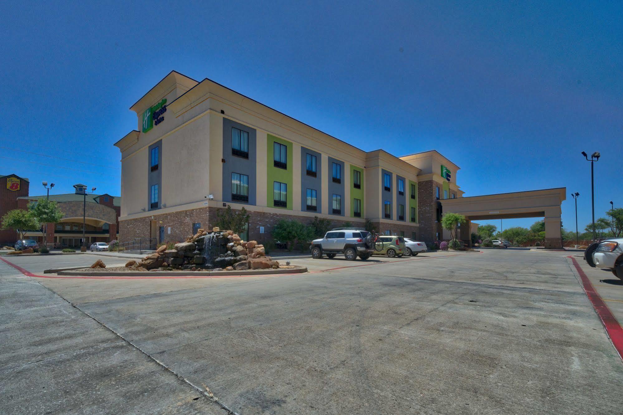 Holiday Inn Express And Suites Lubbock South By Ihg Exteriör bild